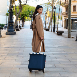OE4059_lifestyle_01 OE4059_lifestyle_01