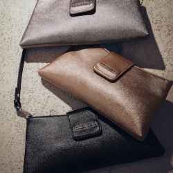 Valentino_fall_winter_2025_medium_Valentino-Bags-FW-249218 Valentino_fall_winter_2025_medium_Valentino-Bags-FW-249218
